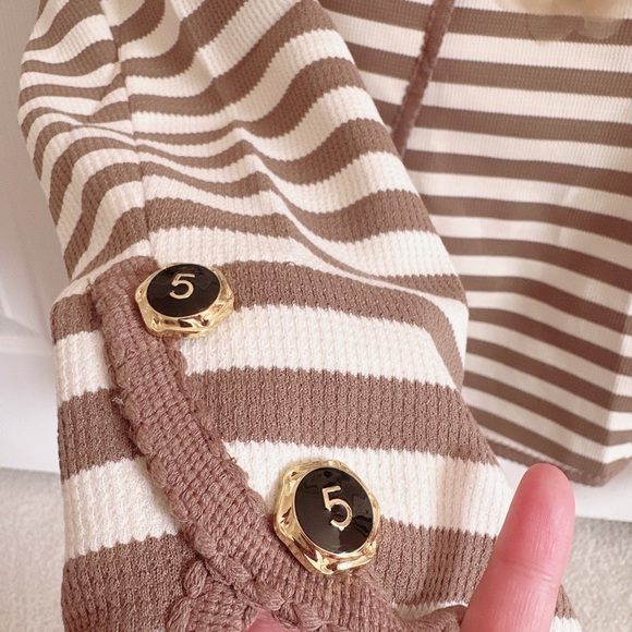 NWT brown and white stripes jacket - Picture 4 of 8